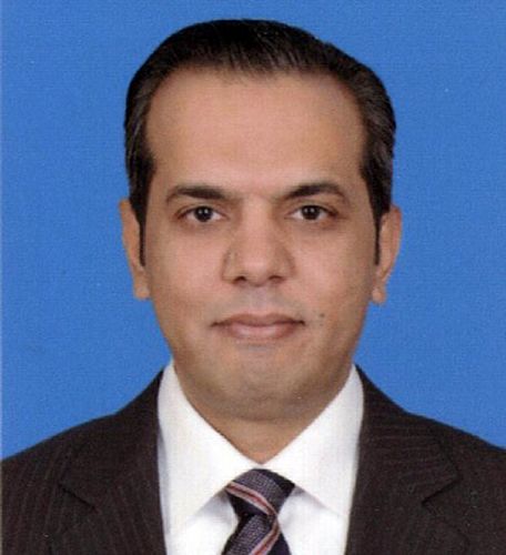 u062fu0643u062au0648u0631 u0623u062du0645u062f u0639u0642u0644u0629 u0627u0644u0639u0646u0632u064a