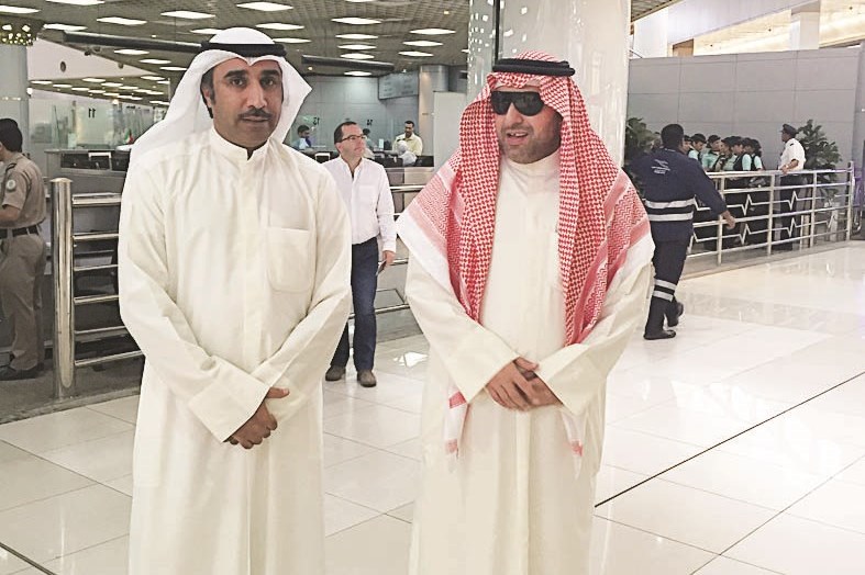 الشيخ عبد الله المالك ومساعده عبد العزيز الحسيني