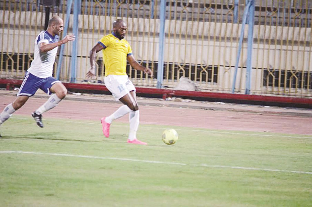 u0634u064au0643u0627u0628u0627u0644u0627 u0638u0647u0631 u0644u0644u0645u0631u0629 u0627u0644u0623u0648u0644u0649 u0645u0639 u0627u0644u0625u0633u0645u0627u0639u064au0644u064a