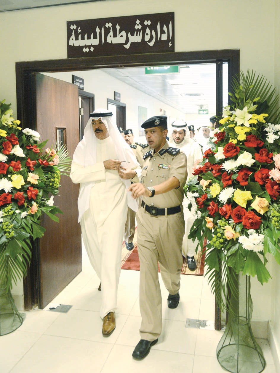 الخالد لدى افتتاحه إدارة شرطة البيئة  (تصوير أسعد عبدالله)