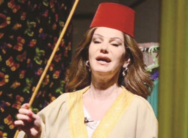 ليلى اسطفان تتقمّص إحدى الشخصيات