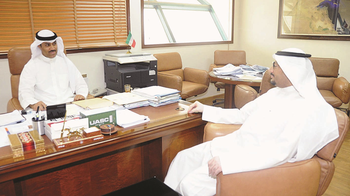 القطيفي متحدثاً للزميل ناصر الفرحان