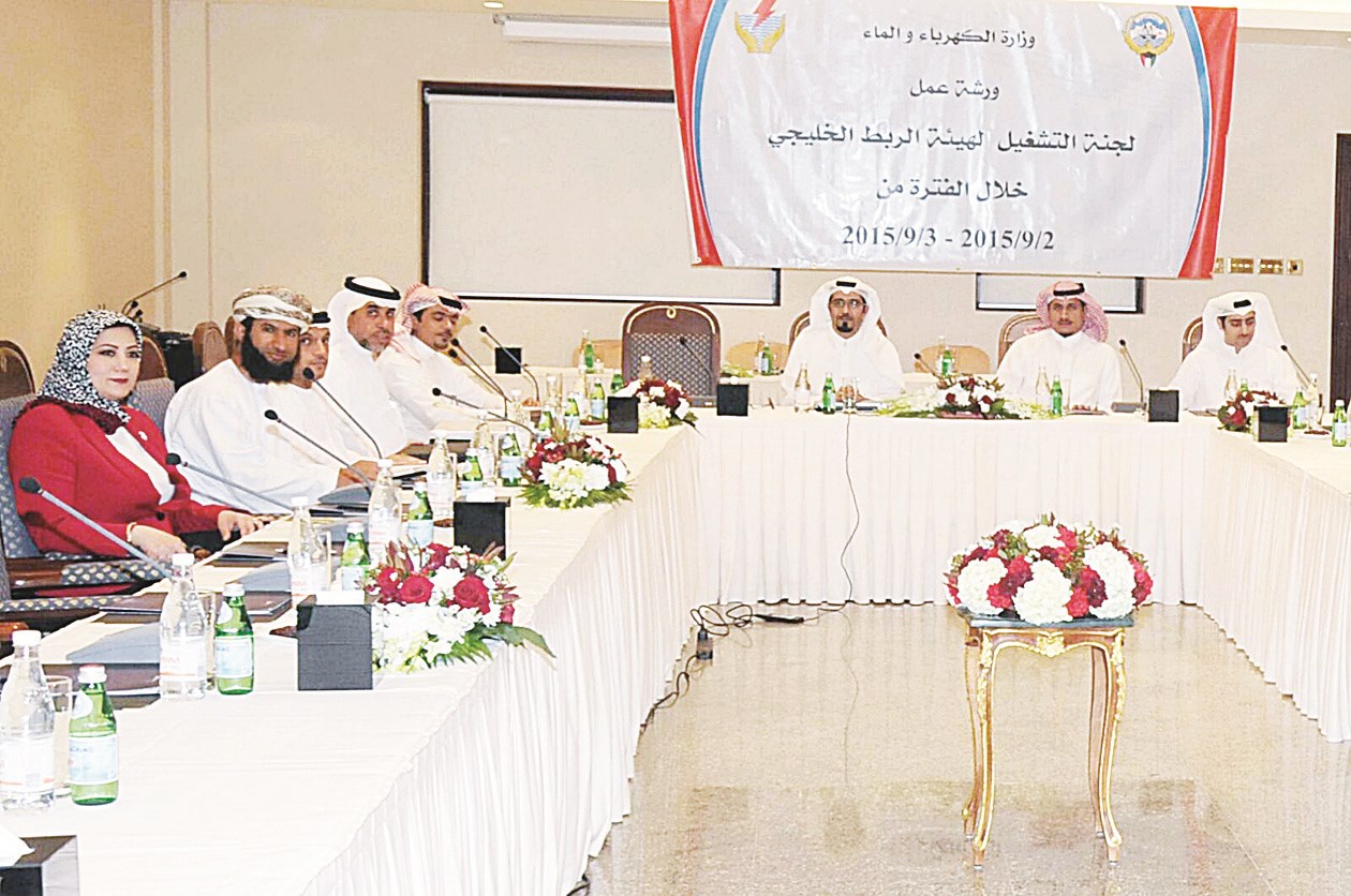 u0627u0644u0634u0647u0631u0627u0646u064a u0645u062au062du062fu062bu0627 u0641u064a u0648u0631u0634u0629 u0627u0644u0639u0645u0644 b (u062au0635u0648u064au0631 u0637u0627u0631u0642 u0639u0632 u0627u0644u062fu064au0646)