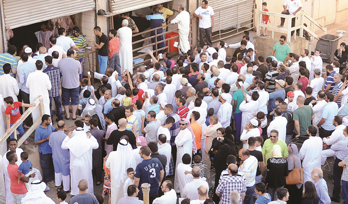 ازدحام في مسلخ السالمية (تصوير كرم ذياب)