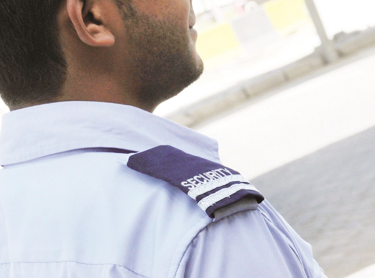 u0627u0644u062du0631u0627u0633u0629... u0628u0648u0627u0628u0629 u0627u0644u0639u0628u0648u0631 u0625u0644u0649 u0627u0644u0643u0648u064au062a (u062au0635u0648u064au0631 u0633u0639u062f u0647u0646u062fu0627u0648u064a)