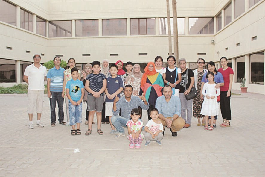 u0644u0642u0637u0629 u062cu0645u0627u0639u064au0629 u0644u0644u0623u0639u0636u0627u0621 u0645u0639 u0623u0628u0646u0627u0621 u0627u0644u062cu0627u0644u064au0629 u0627u0644u0635u064au0646u064au0629