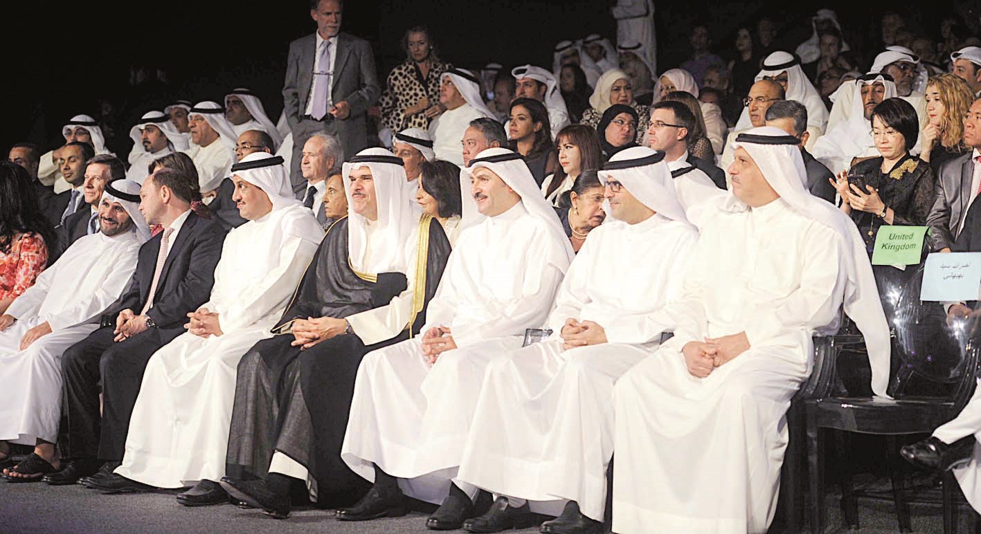 u062cu0627u0646u0628 u0645u0646 u0627u0644u062du0636u0648u0631               (u062au0635u0648u064au0631 u0646u0627u064au0641 u0627u0644u0639u0642u0644u0629)