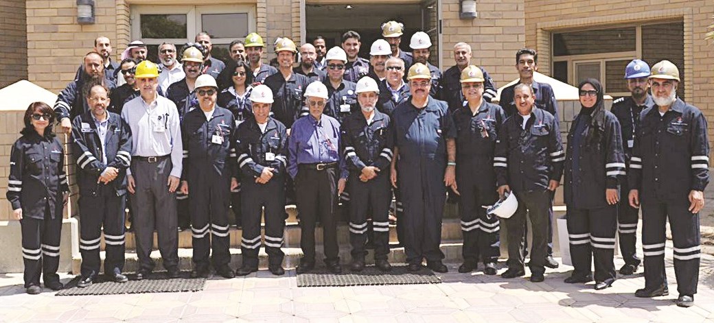 u0627u0644u0639u062fu0633u0627u0646u064a u0648u0627u0644u0642u064au0627u062fu0627u062a u0648u0627u0644u0639u0627u0645u0644u0648u0646 u0641u064a u00abu0627u0644u0628u062au0631u0648u0644 u0627u0644u0648u0637u0646u064au0629u00bb