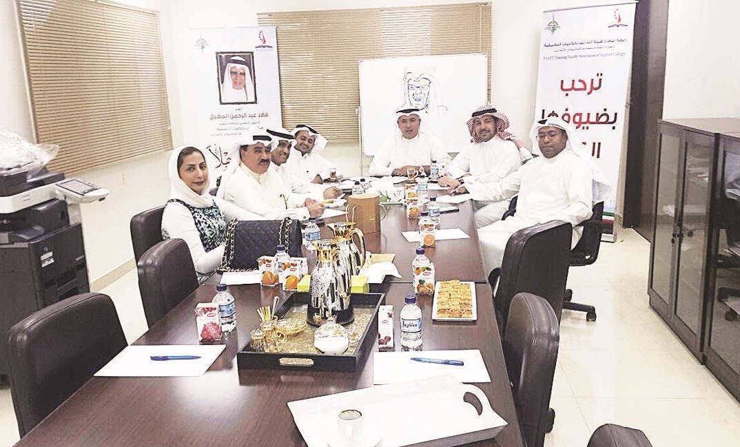 u062cu0627u0646u0628 u0645u0646 u0627u062cu062au0645u0627u0639 u062au0623u0633u064au0633 u0627u0644u0643u062au0644u0629