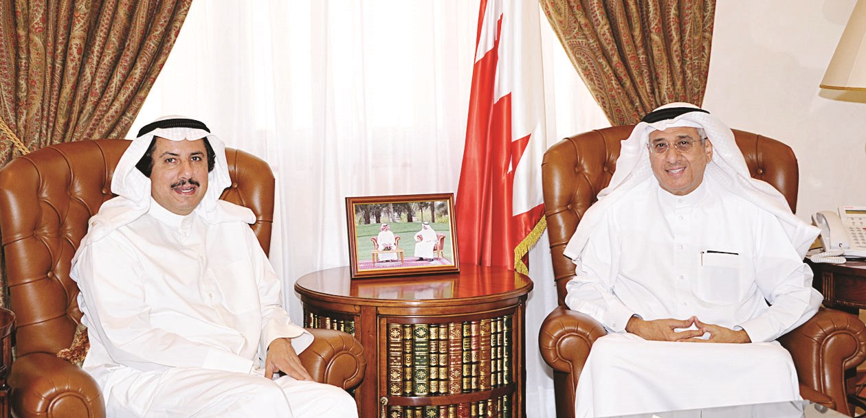 u0639u0632u0627u0645 u0627u0644u0635u0628u0627u062d u0645u0639 u0645u0633u062au0634u0627u0631 u0645u0644u0643 u0627u0644u0628u062du0631u064au0646