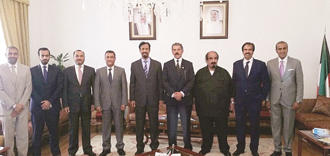 u0645u062du0645u062f u0627u0644u062eu0627u0644u062f u0648u0639u0644u064a u0627u0644u062eu0627u0644u062f u0648u0623u062du0645u062f u0627u0644u062eu0644u064au0641u0629 u0648u0623u0639u0636u0627u0621 u0627u0644u0633u0641u0627u0631u0629 u0641u064a u0625u064au0637u0627u0644u064au0627