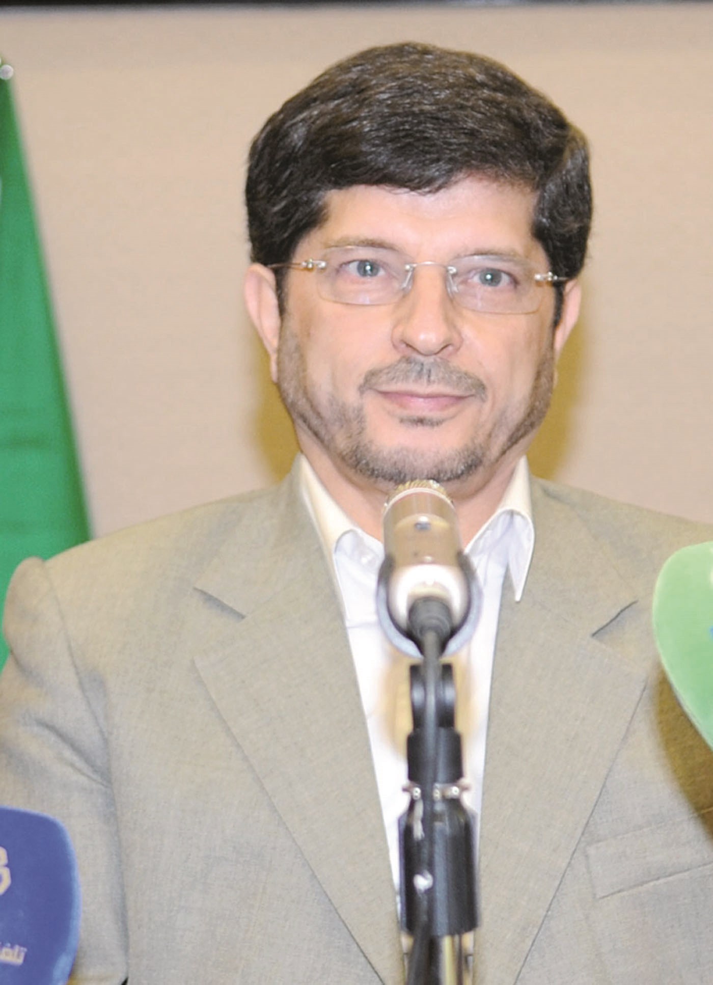 | u062f. u0639u0628u0627u0633 u062eu0627u0645u0647 u064au0627u0631* |