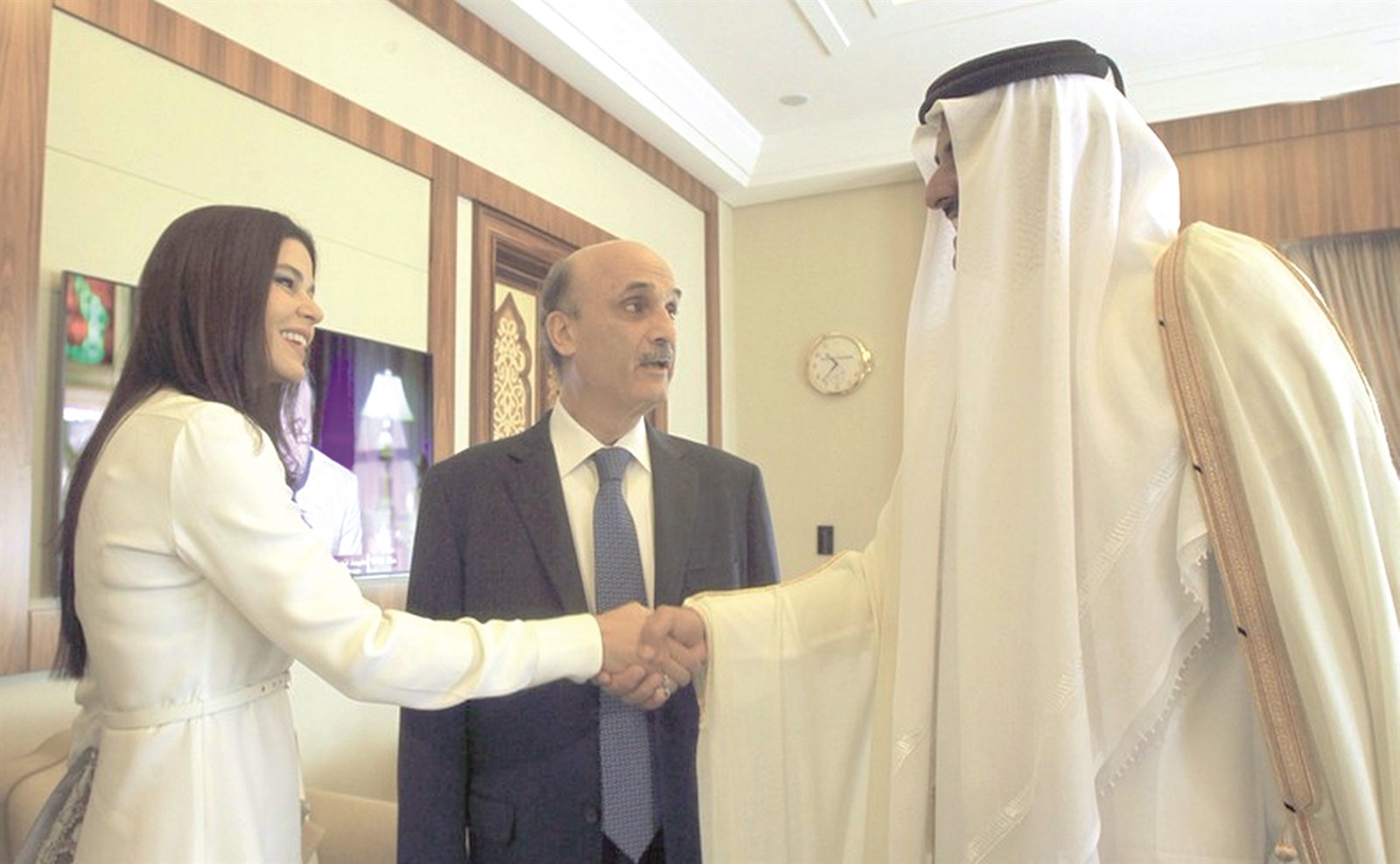 u0627u0644u0634u064au062e u062au0645u064au0645 u0645u0633u062au0642u0628u0644u0627u064b u062cu0639u062cu0639 u0648u0632u0648u062cu062au0647 u0641u064a u0627u0644u062fu0648u062du0629