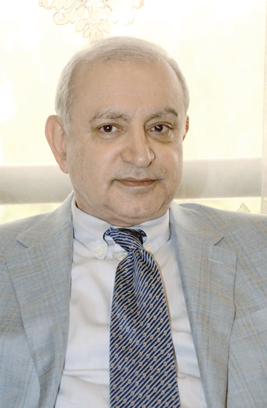 u0628u062fu0631 u0627u0644u0639u064au0633u0649