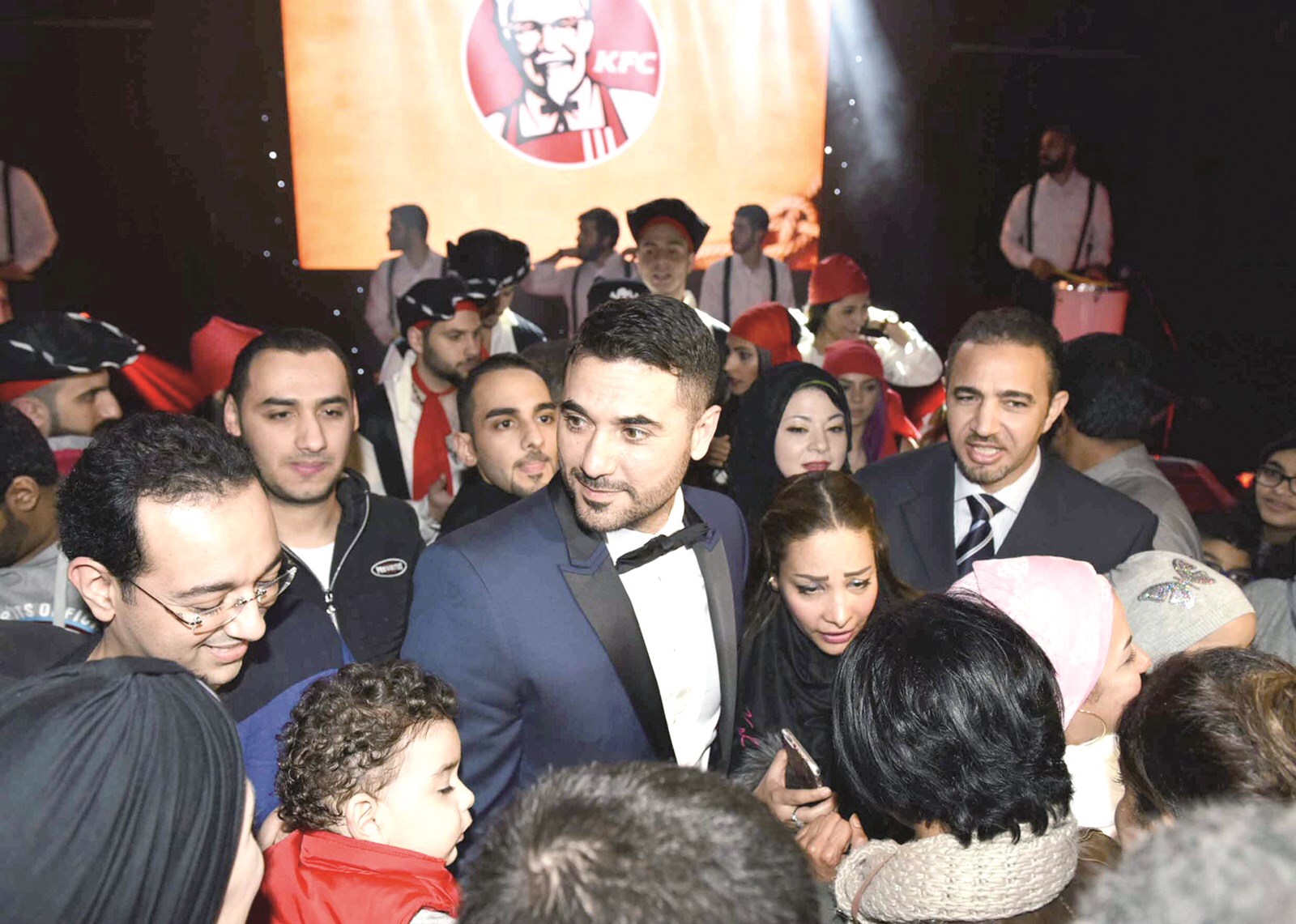 u0623u062du0645u062f u0639u0632 u0644u062fu0649 u0648u0635u0648u0644u0647 u0625u0644u0649 u0645u0642u0631 u0627u0644u0627u062du062au0641u0627u0644