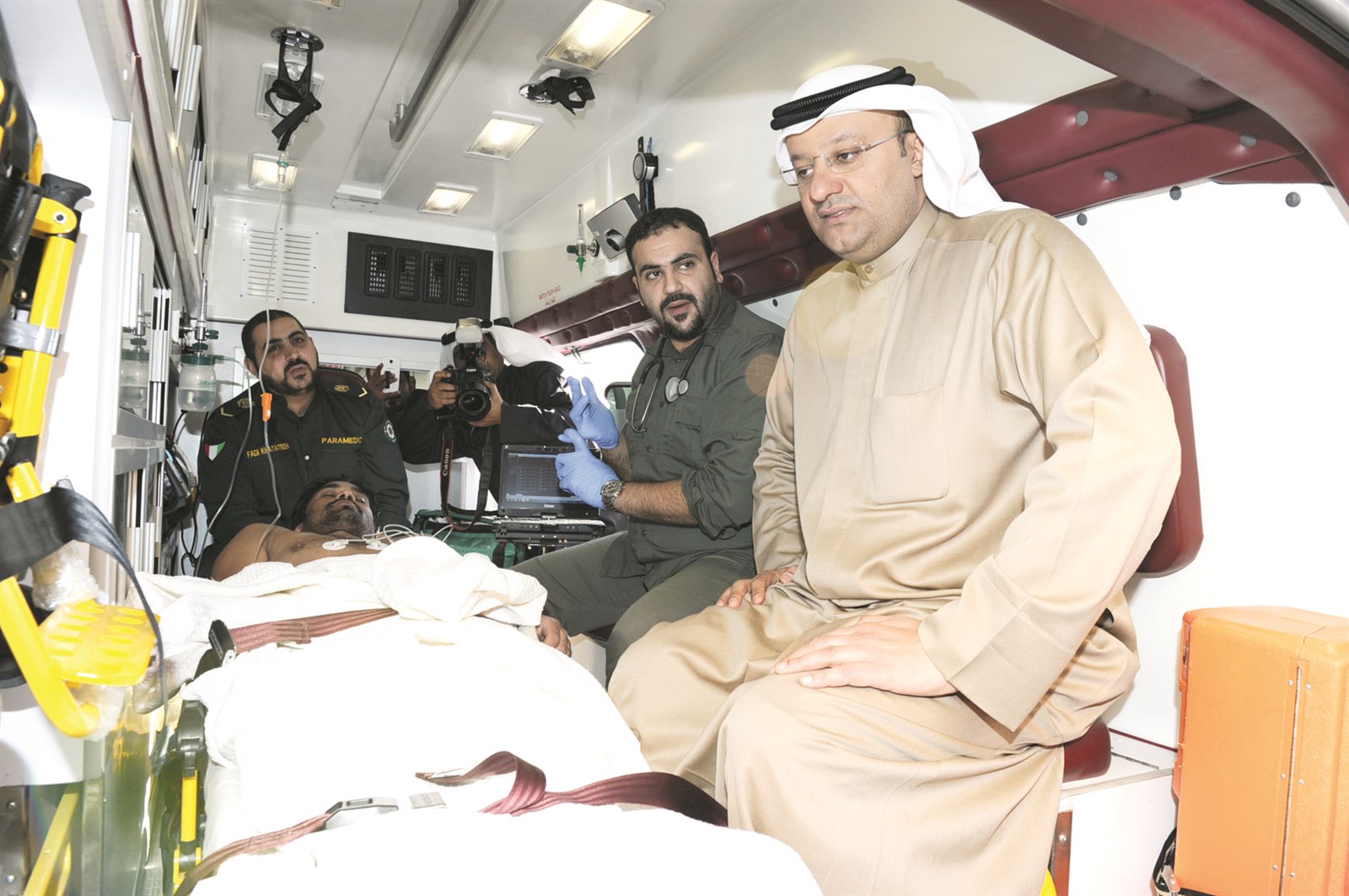 u0627u0644u0639u0628u064au062fu064a u0645u062fu0634u0651u0646u0627u064b u0625u062du062fu0649 u0633u064au0627u0631u0627u062a u0627u0644u0625u0633u0639u0627u0641 u0627u0644u062cu062fu064au062fu0629 u0623u0645u0633 (u062au0635u0648u064au0631 u0637u0627u0631u0642 u0639u0632 u0627u0644u062fu064au0646)