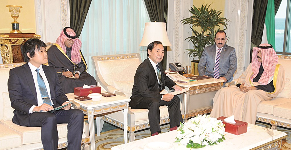 ... ومستقبلاً السفير الياباني