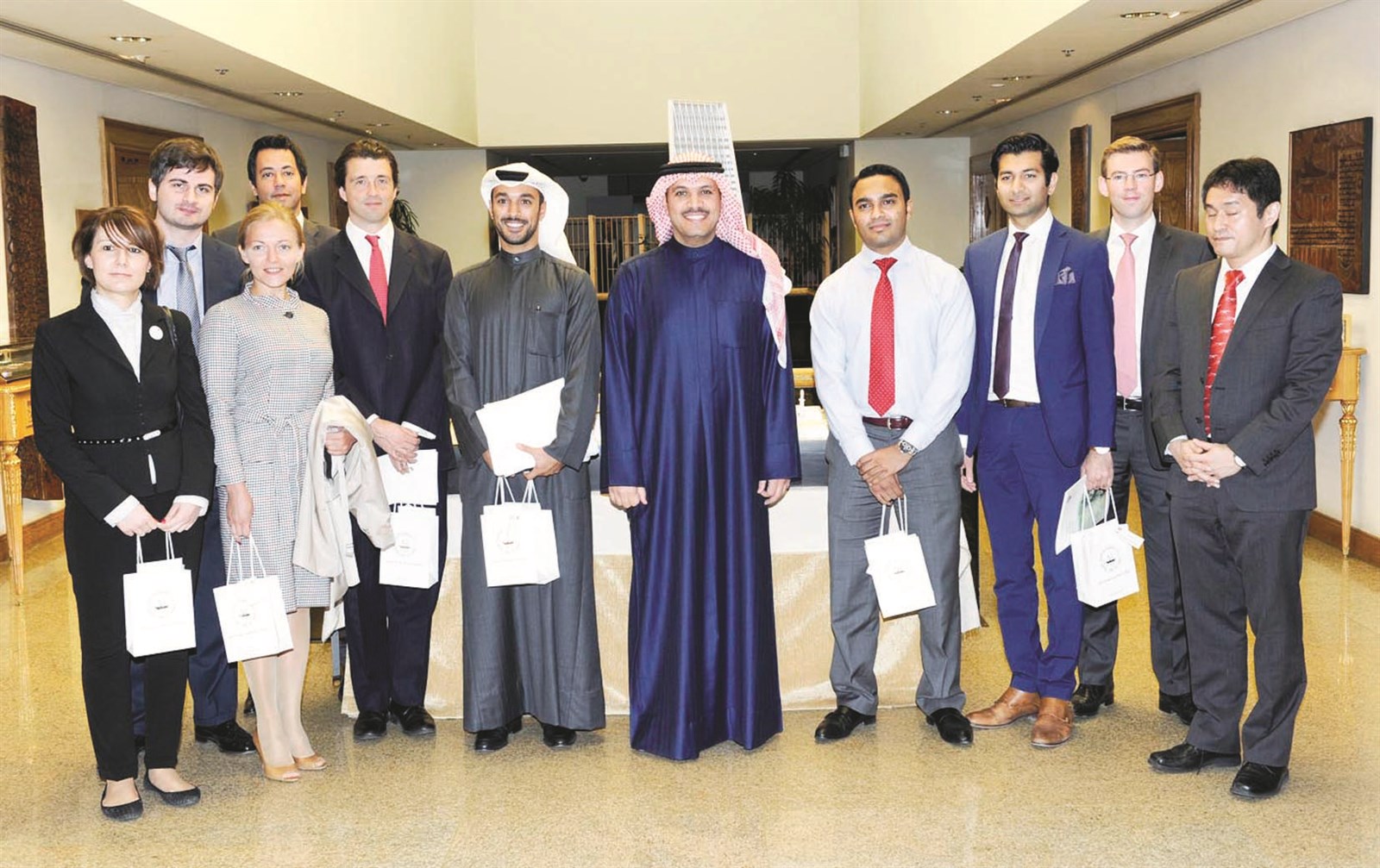 u0627u0644u0647u0627u0634u0644 u0641u064a u0644u0642u0637u0629 u062au0630u0643u0627u0631u064au0629 u0645u0639 u0627u0644u0637u0644u0628u0629