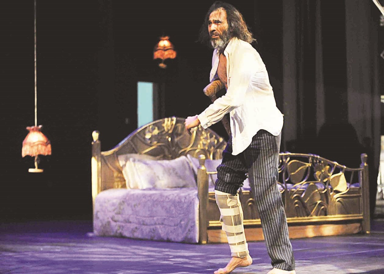 من عرض «برج الوصيف»     (تصوير سعد هنداوي)