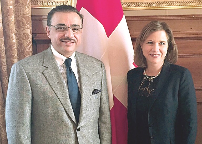 u0627u0644u0633u0641u064au0631 u0627u0644u062au0646u064au0628 u0645u0639 u0631u0626u064au0633u0629 u0627u0644u0628u0631u0644u0645u0627u0646 u0627u0644u0633u0648u064au0633u0631u064a