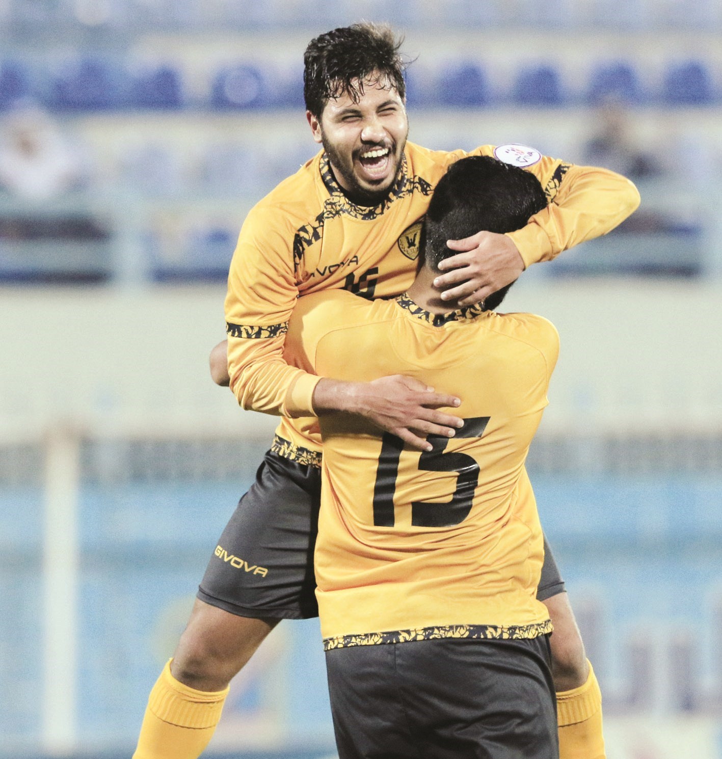 u0645u062du0645u062f u0627u0644u0641u0647u062f u0644u0627u0639u0628 u0627u0644u0642u0627u062fu0633u064au0629 u0645u062du062au0641u0644u0627 u0628u0647u062fu0641u0647 u0641u064a u0645u0631u0645u0649 u0627u0644u062cu0647u0631u0627u0621 (u0627u0644u0623u0632u0631u0642 u062fu0648u062a u0643u0648u0645)