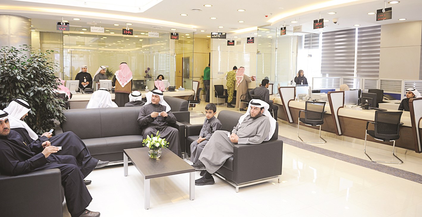 فرع غرناطة لبنك الائتمان بدأ عمله في استقبال العملاء