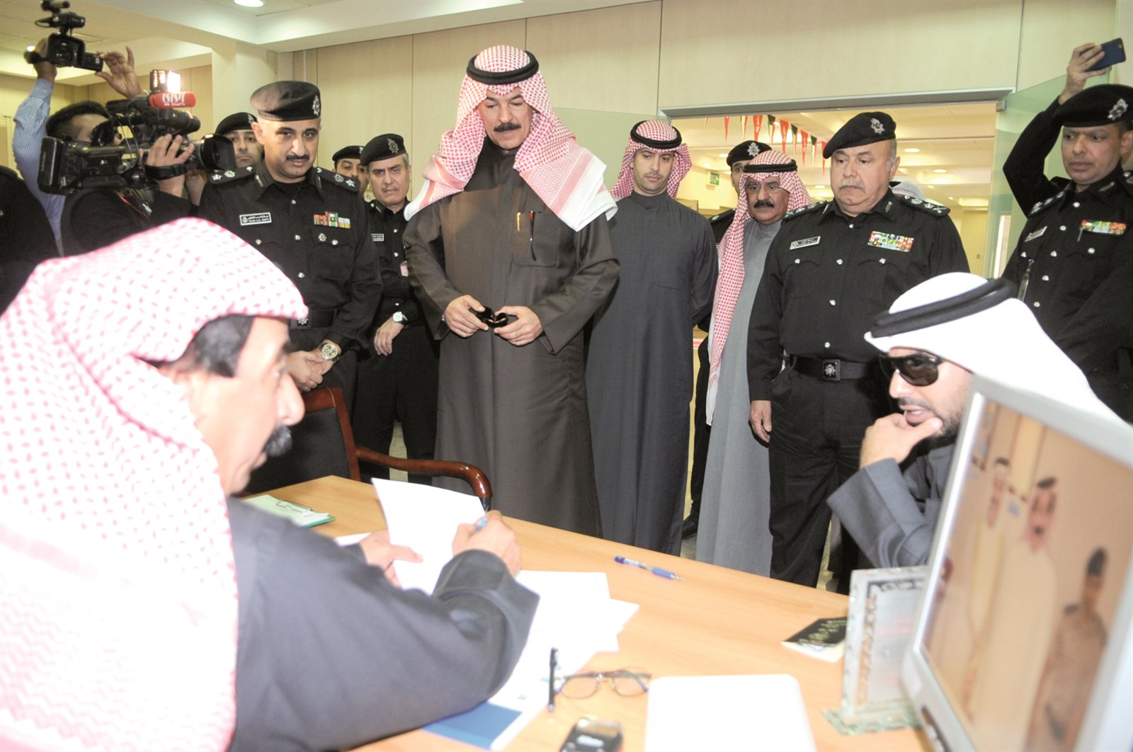 u0627u0644u062eu0627u0644u062f u064au062au0627u0628u0639 u0639u0645u0644u064au0629 u062au0633u062cu064au0644 u0627u0644u0645u0631u0634u062d u062eu0644u064au0641u0629 u0627u0644u062eu062fu0647 u0644u0644u0627u0646u062au062eu0627u0628u0627u062a u0627u0644u062au0643u0645u064au0644u064au0629       (u062au0635u0648u064au0631 u0643u0631u0645 u0630u064au0627u0628)