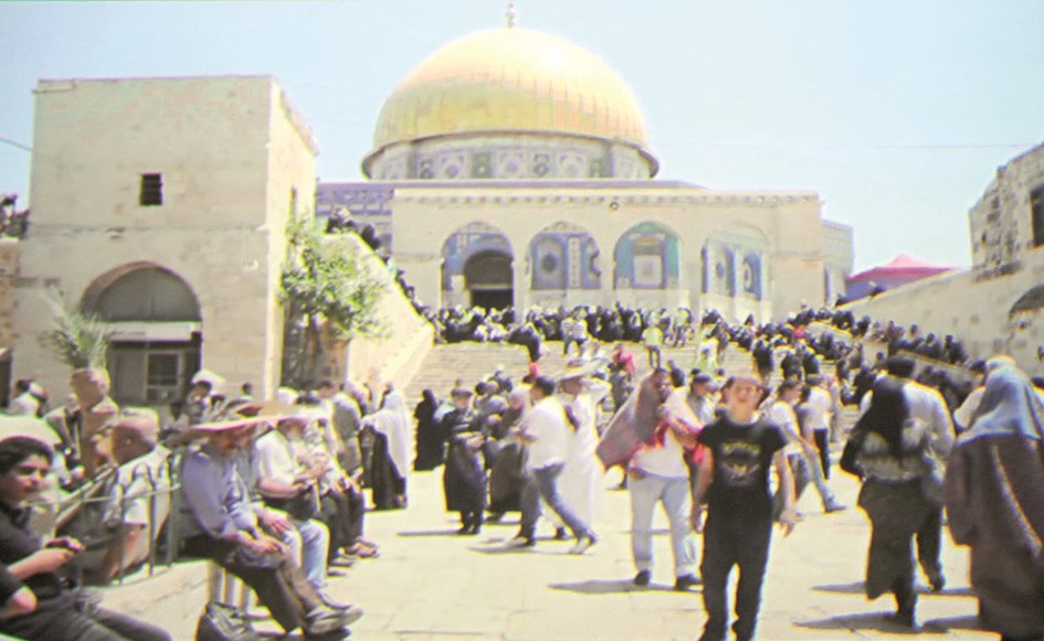 u0627u0644u0642u062fu0633 u0627u0644u0642u062fu064au0645u0629... u0635u0627u0645u062fu0629 (u062au0635u0648u064au0631 u0637u0627u0631u0642 u0639u0632u0627u0644u062fu064au0646)