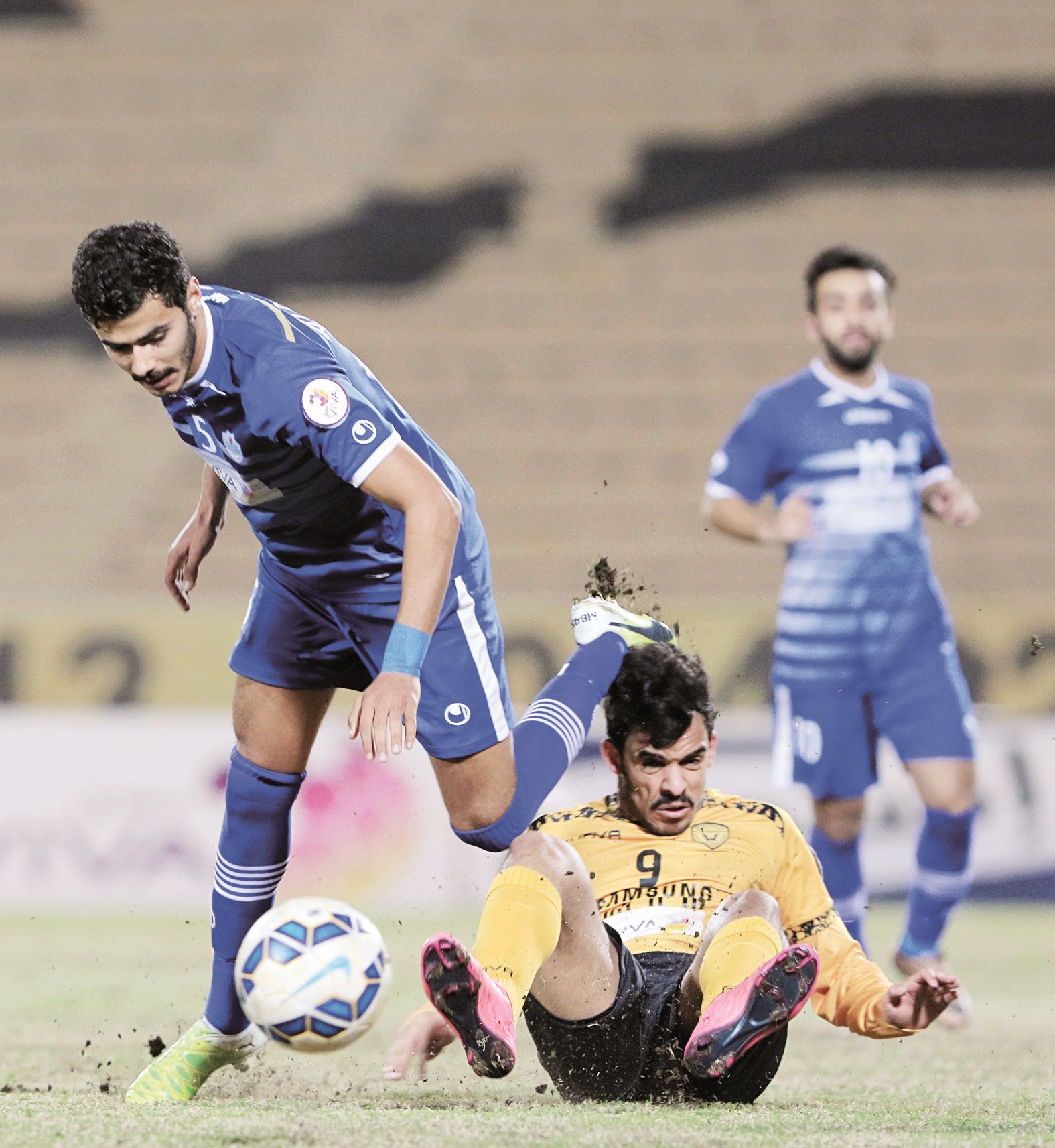 u0644u0642u0637u0629 u0645u0646 u0645u0628u0627u0631u0627u0629 u0627u0644u0642u0627u062fu0633u064au0629 u0623u0645u0633 u0648u0627u0644u062au064a u0639u0627u0646u0649 u0641u064au0647u0627 u0642u0628u0644 u062au062cu0627u0648u0632 u0627u0644u0634u0628u0627u0628 (u0627u0644u0623u0632u0631u0642 u062fu0648u062a u0643u0648u0645)