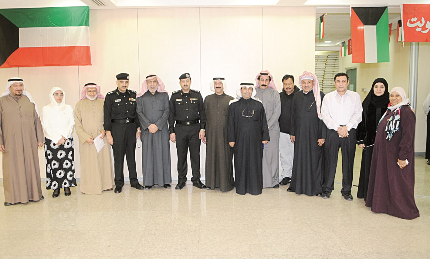 u0641u0631u064au0642 u0625u062fu0627u0631u0629 u0627u0644u0627u0646u062au062eu0627u0628u0627u062a u0641u064a u0644u0642u0637u0629 u062cu0645u0627u0639u064au0629 u0628u0639u062f u0627u0646u062au0647u0627u0621 u0627u0644u0645u0647u0645u0629