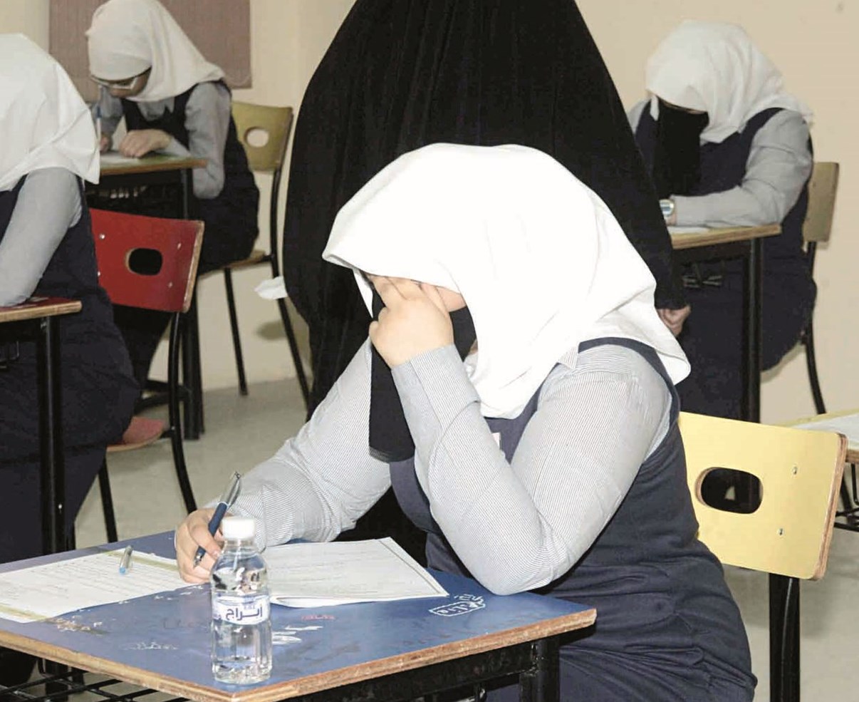 الطالبات الأكثر استخداما لوسائل التواصل