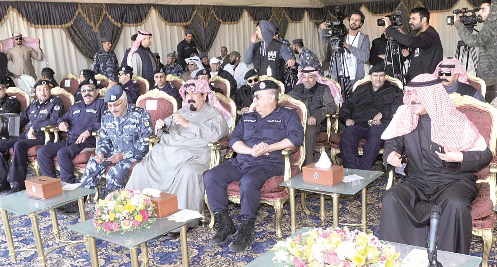 الخالد يتقدم كبار قيادات «الداخلية» والجيش والحرس الوطني في متابعة التمرين