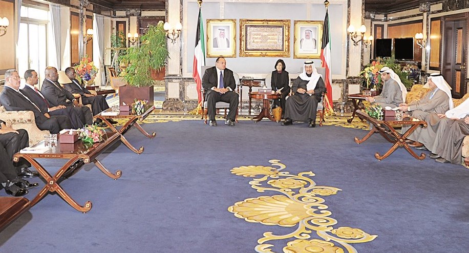 ...ومستقبلاً رؤساء وفود المؤتمر الدولي للاتصال