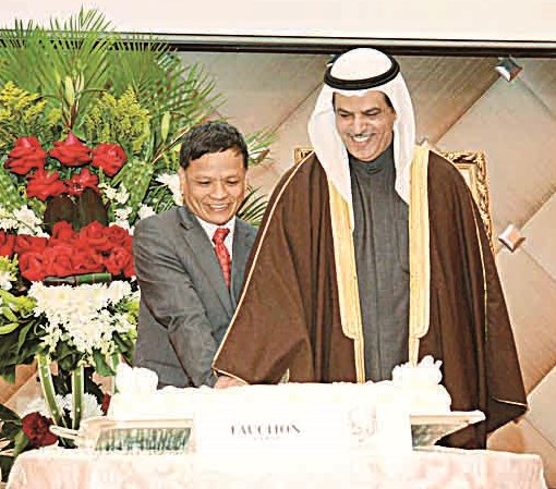 u0627u0644u0633u0639u064au062f u064au0634u0627u0631u0643 u0627u0644u0633u0641u064au0631 u0627u0644u0641u064au062au0646u0627u0645u064a u0642u0637u0639 u0642u0627u0644u0628 u0627u0644u062du0644u0648u0649 b(u062au0635u0648u064au0631 u062cu0644u0627u0644 u0645u0639u0648u0636)