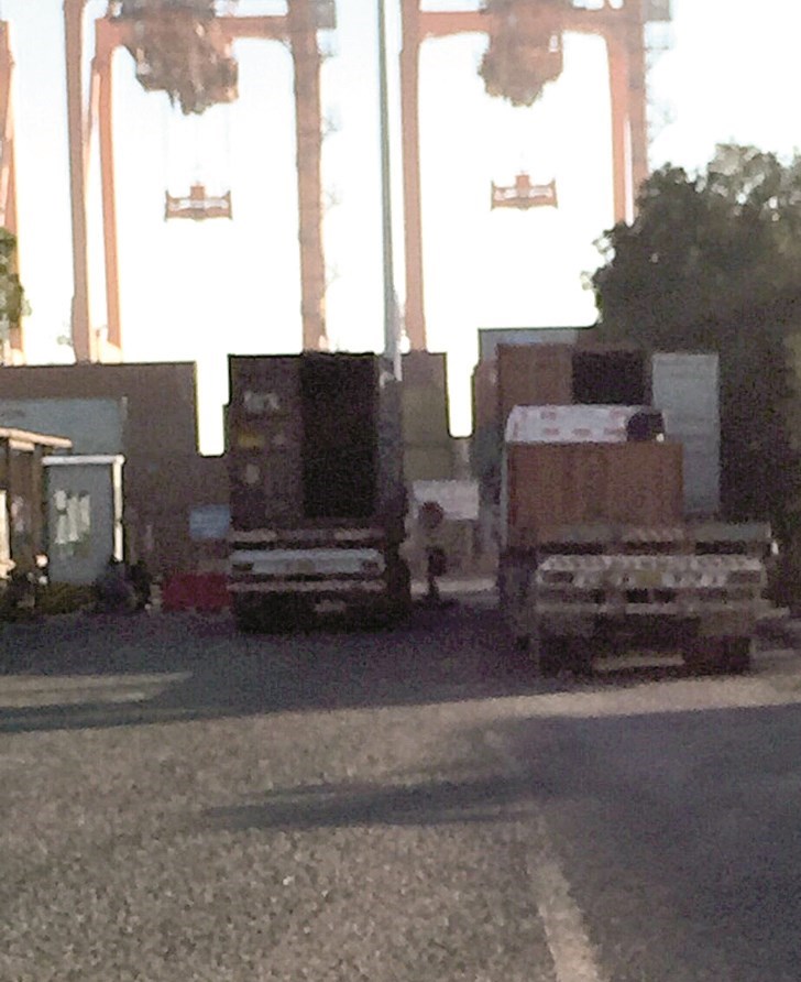 u0634u0627u062du0646u0627u062a u0627u0644u0634u0631u0643u0629 u062au0642u0641u0644 u0645u062fu0627u062eu0644 u0648u0645u062eu0627u0631u062c u0645u062du0637u0629 u0627u0644u062du0627u0648u064au0627u062a