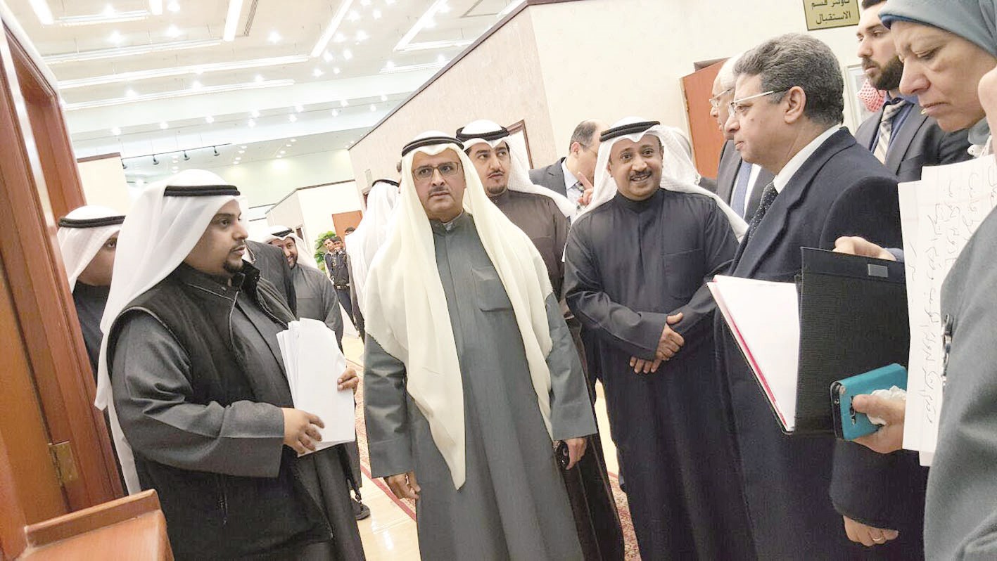 u0633u0631u0648u0631 u0648u0639u062fu062f u0645u0646 u0642u064au0627u062fu0627u062a u0648u0632u0627u0631u0629 u0627u0644u0634u0624u0648u0646 u062eu0644u0627u0644 u0627u0644u062cu0648u0644u0629