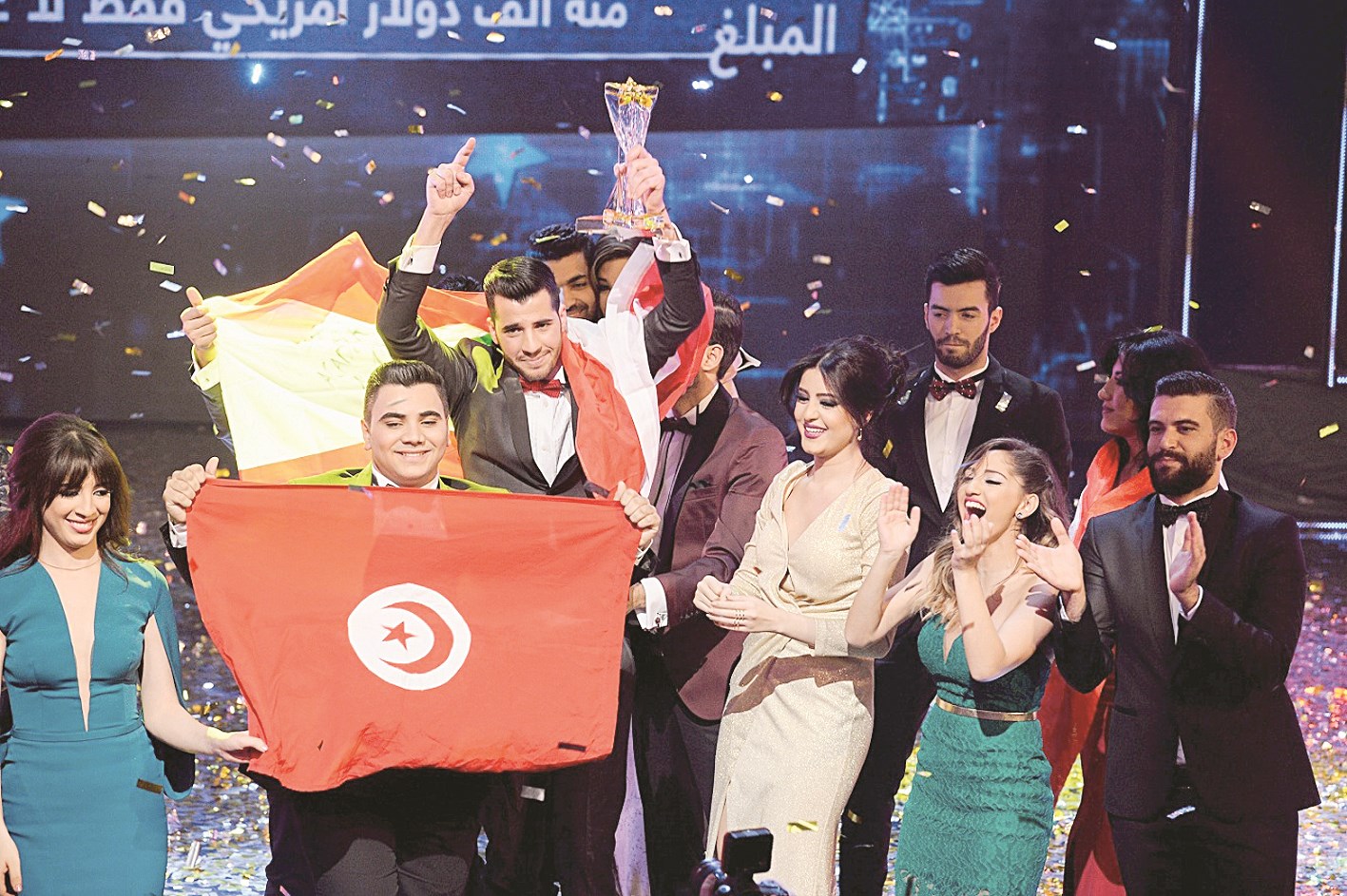 u0645u0631u0648u0627u0646 u064au0648u0633u0641 u0645u062du0627u0637u0627u064b u0628u0632u0645u0644u0627u0626u0647