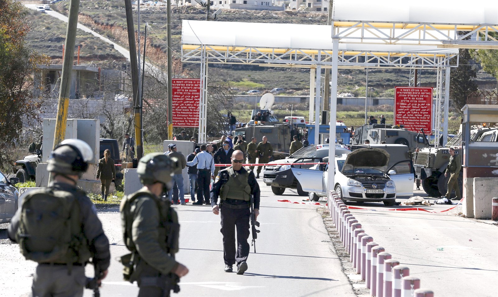 u062cu0646u0648u062f u0625u0633u0631u0627u0626u064au0644u064au0648u0646 u0642u0631u0628 u062du0627u062cu0632 u0639u0633u0643u0631u064a u062du064au062b u062au0645 u0625u0637u0644u0627u0642 u0627u0644u0646u0627u0631 u0639u0644u0649 u062cu0646u0648u062f u0641u064a u0627u0644u0636u0641u0629 u0627u0644u063au0631u0628u064au0629    (u0631u0648u064au062au0631u0632)