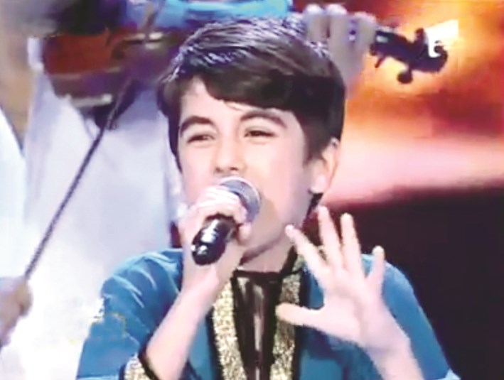 أرناؤوط في الحفل الختامي قبيل إحرازه الجائزة