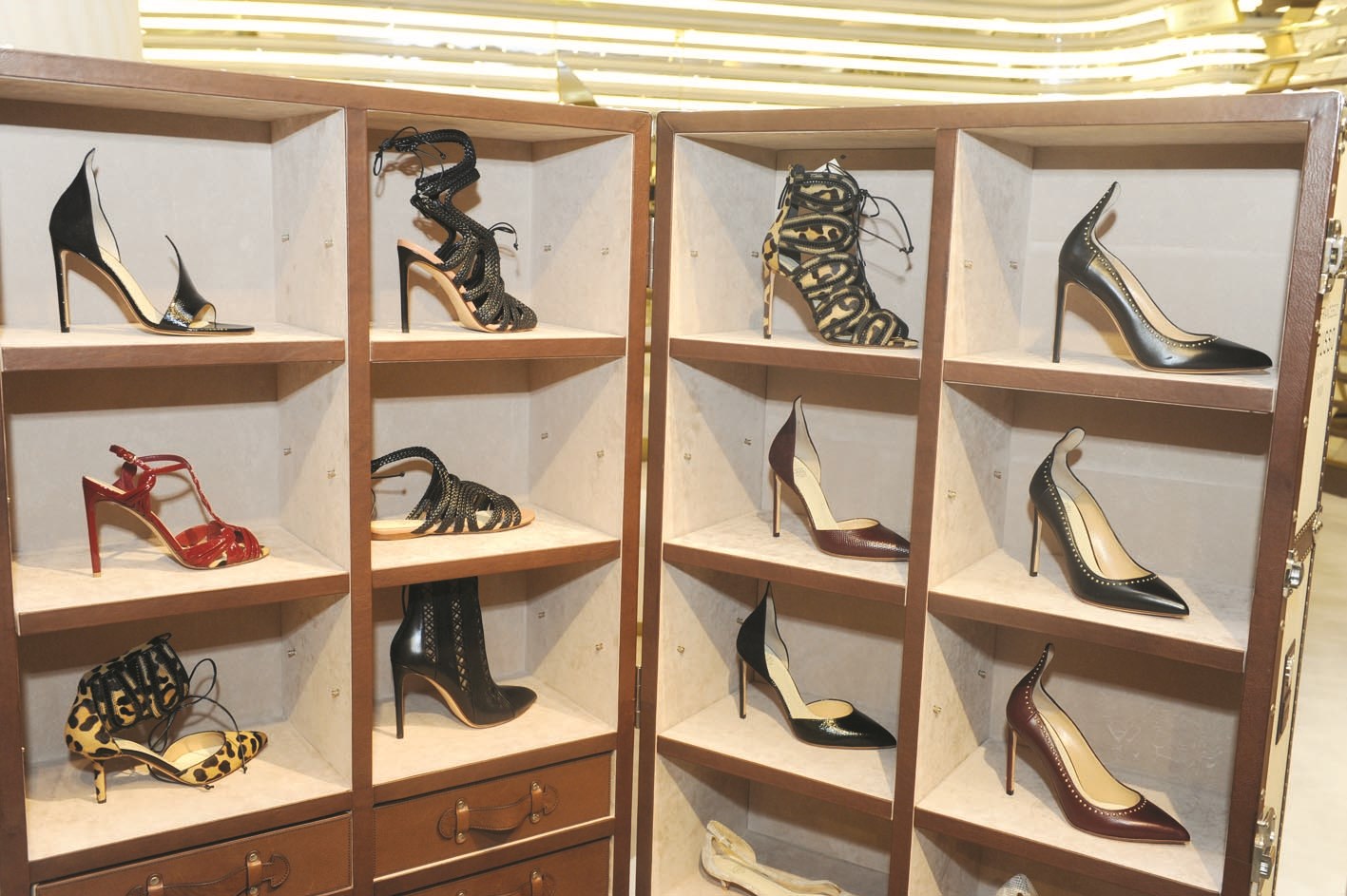 مجموعة من أحذية «FRANCESCO RUSSO»