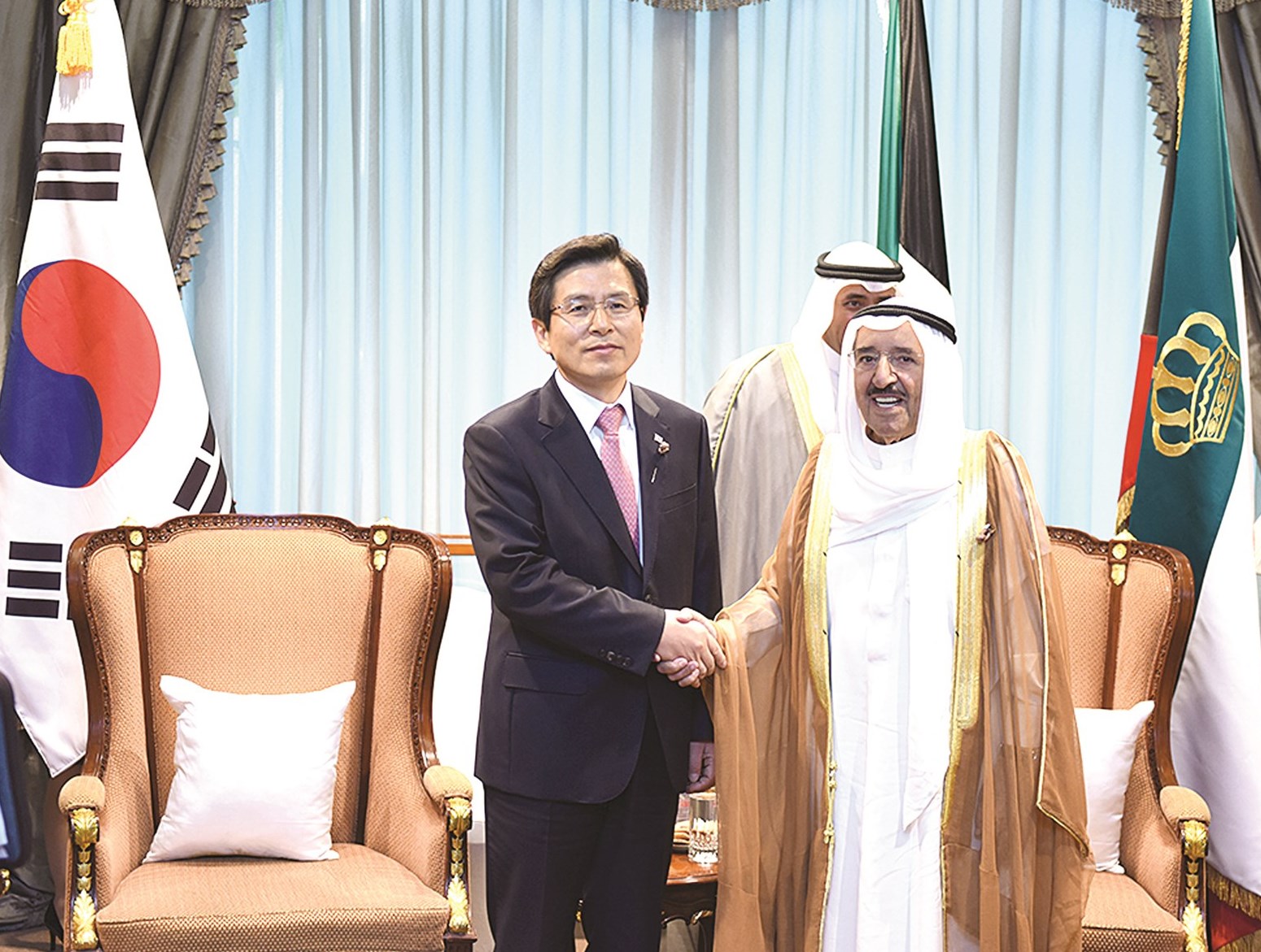 سمو الأمير ورئيس الوزراء الكوري