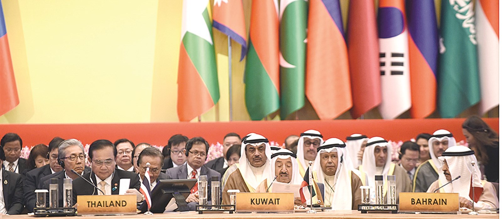 u0633u0645u0648 u0627u0644u0623u0645u064au0631 u0645u0648u062cu0647u0627u064b u062eu0637u0627u0628u0647 u0644u0644u0645u0624u062au0645u0631