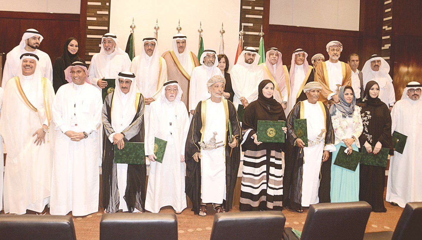 u0648u0632u0631u0627u0621 u0627u0644u062bu0642u0627u0641u0629 u0627u0644u062eu0644u064au062cu064au0648u0646 u0648u0639u062fu062f u0645u0646 u0627u0644u0645u0628u062fu0639u064au0646 u0627u0644u0645u0643u0631u0645u064au0646