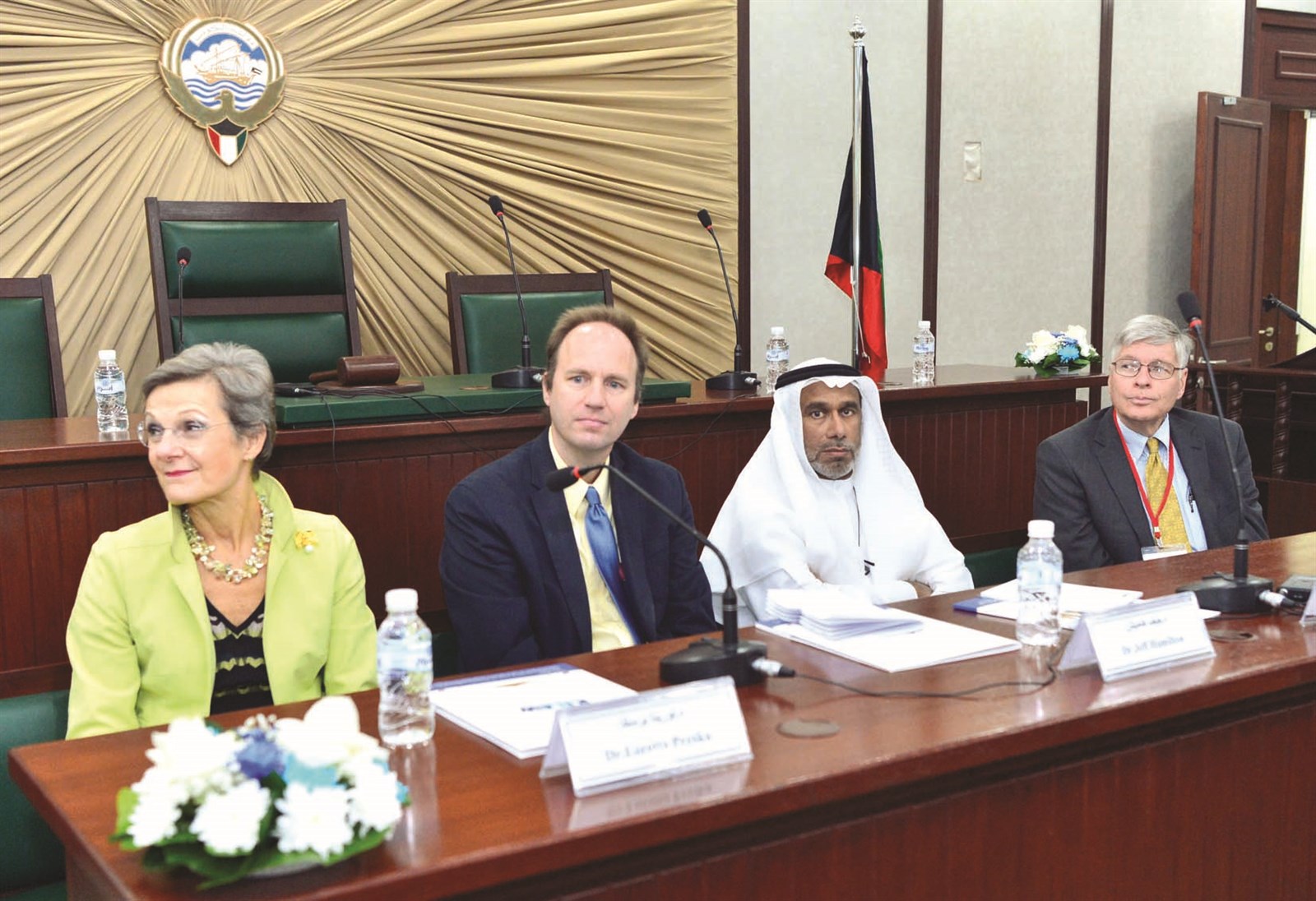 u0627u0644u0645u0642u0627u0637u0639 u064au062au0648u0633u0637 u0627u0644u0645u0634u0631u0641u064au0646 u0639u0644u0649 u0627u0644u0628u0631u0646u0627u0645u062c u0627u0644u062au062fu0631u064au0628u064a (u062au0635u0648u064au0631 u0646u0627u064au0641 u0627u0644u0639u0642u0644u0629)