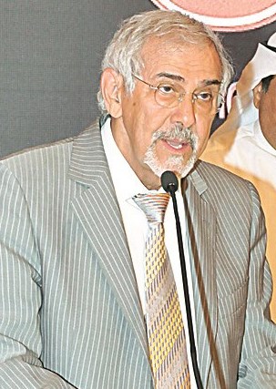 u0627u0644u0633u0627u064au0631 u0645u062au062du062fu062bu0627u064b u0641u064a u0627u0644u062du0641u0644