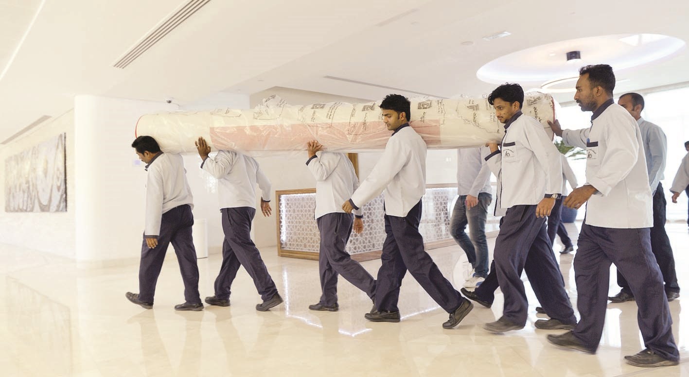 u0627u0644u0633u062cu0627u062f u0627u0644u0623u062du0645u0631 u0641u064a u0645u062cu0644u0633 u0627u0644u0623u0645u0629... u0625u0644u0649 u0627u0644u062du0641u0638b (u062au0635u0648u064au0631 u0646u0627u064au0641 u0627u0644u0639u0642u0644u0629)