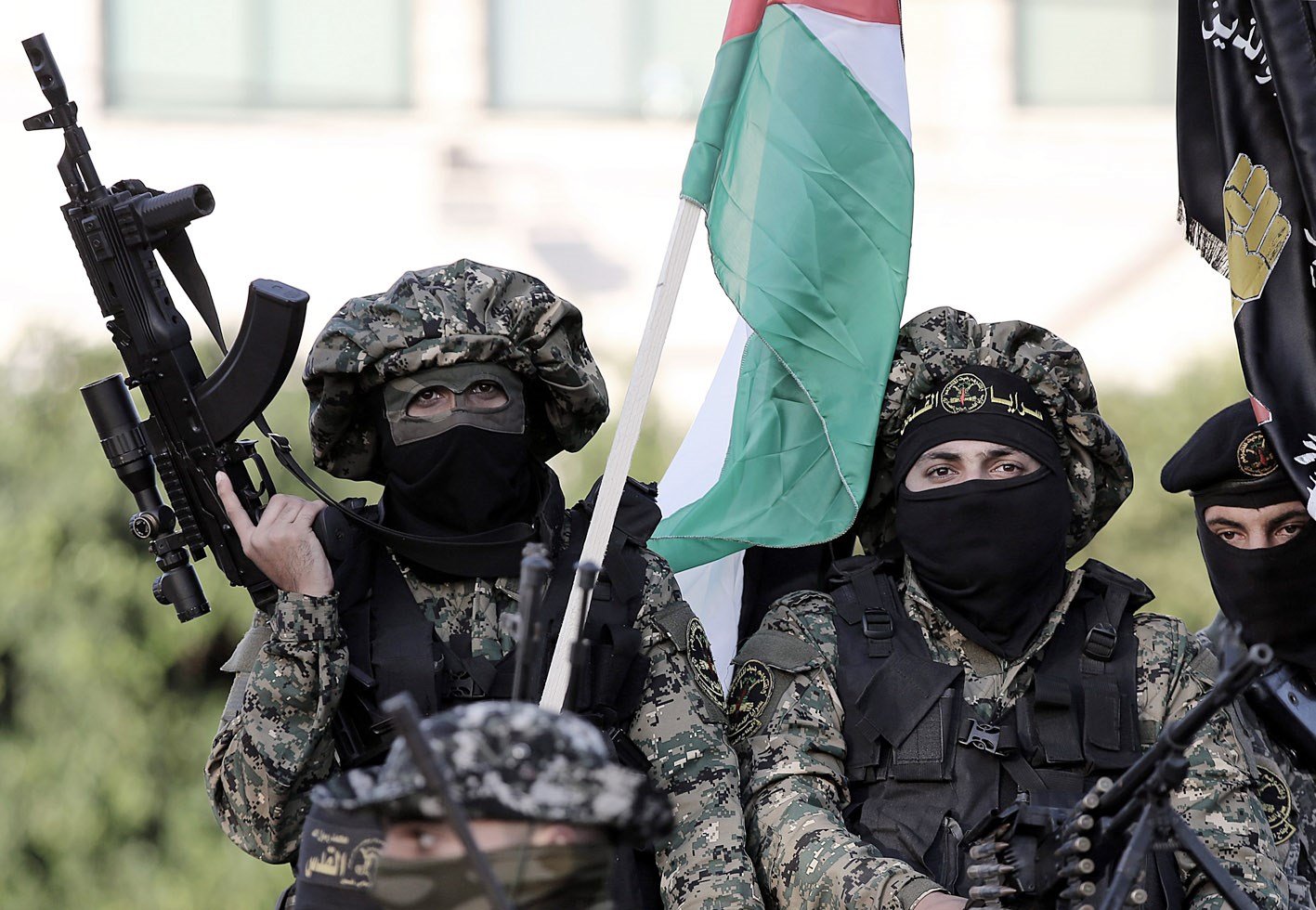 u0645u0642u0627u062au0644u0648u0646 u0645u0646 u00abu0627u0644u062cu0647u0627u062fu00bb u062eu0644u0627u0644 u062fu0648u0631u064au0629 u0645u0639 u0623u0633u0644u062du062au0647u0645 u0641u064a u063au0632u0629      (u0627 u0628)