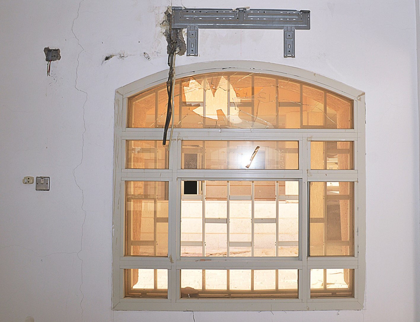 السرقة طالت وحدات التكييف في المدارس