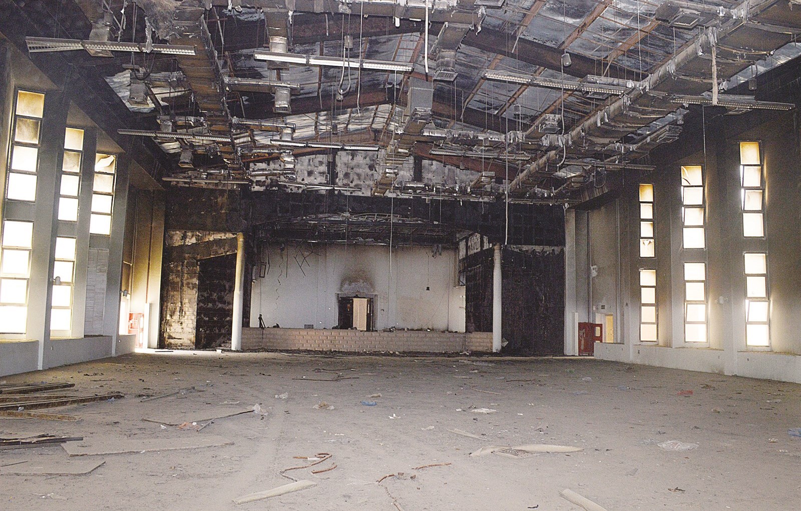 آثار التدمير في أحد المباني