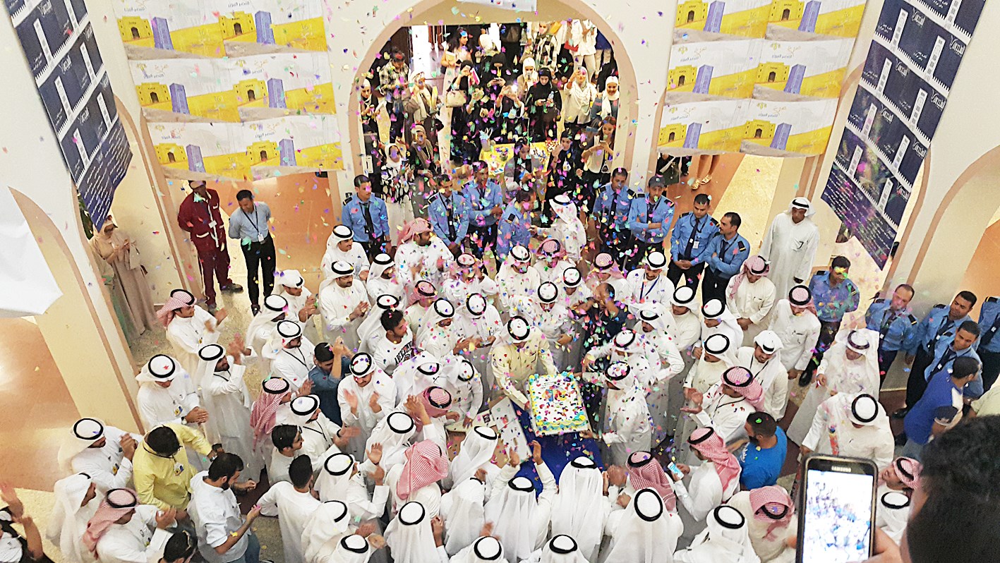 أنصار القائمة المستقلة يحتفلون بفوزها في الانتخابات